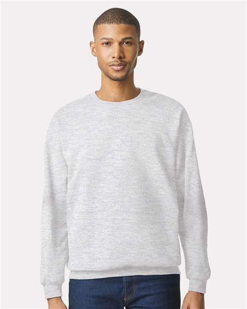 Softstyle® Midweight Crewneck Sweatshirt SF000